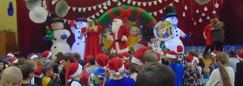 Zdjęcie do Powiatowe mikołajki 2019